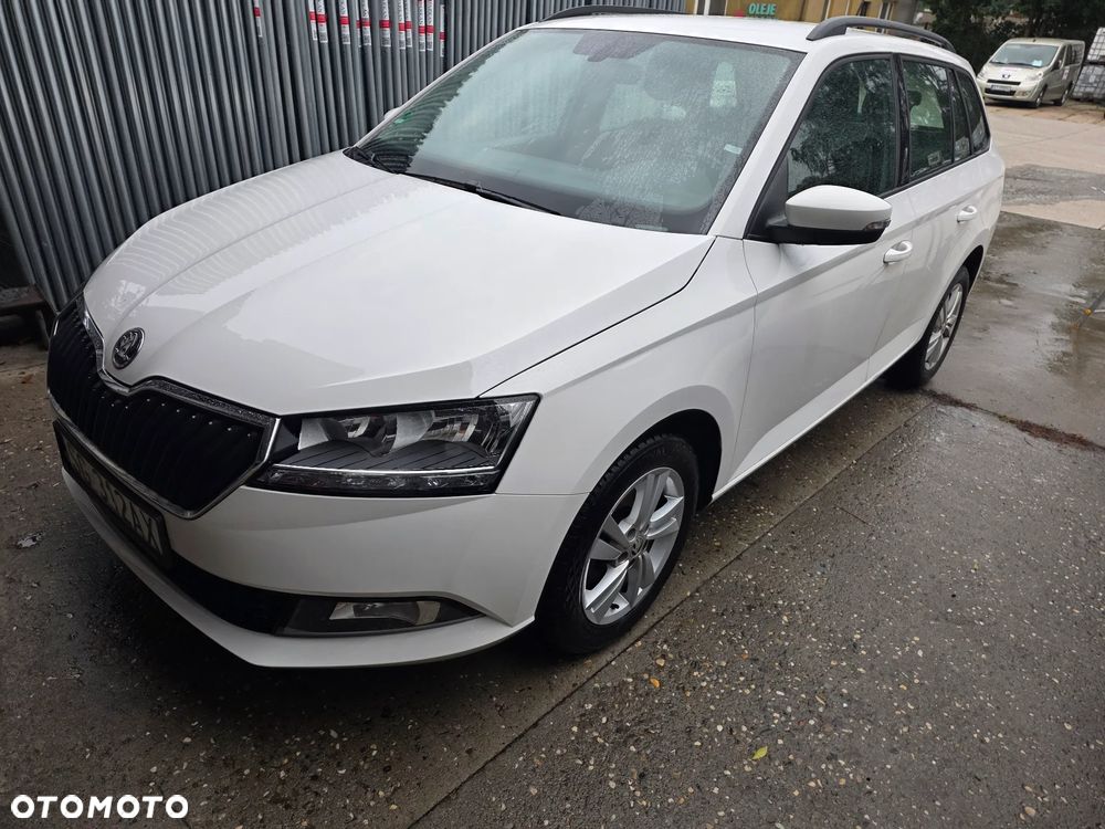 Skoda Fabia 1.0 TSI Ambition - 1