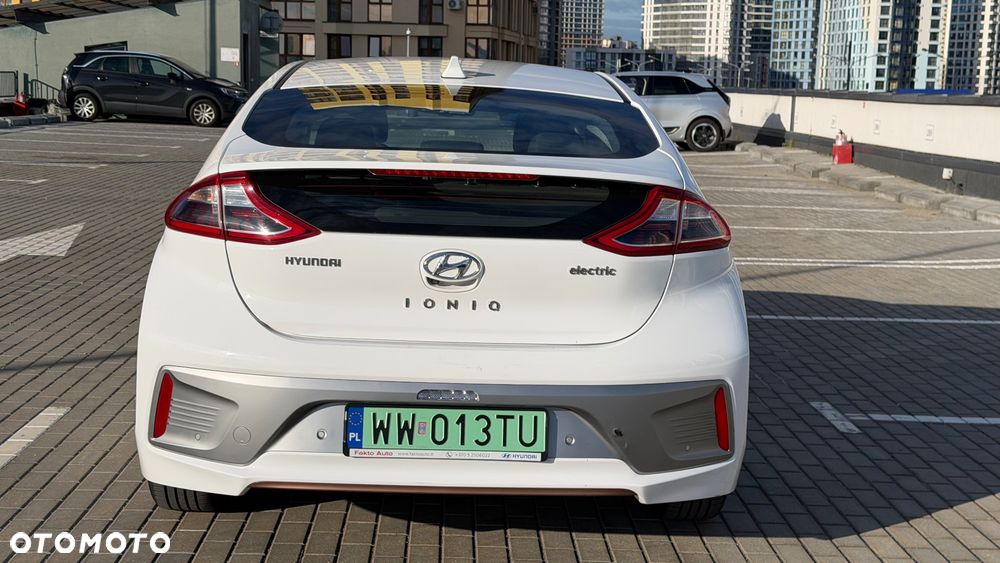 Hyundai IONIQ Electric Premium - 5