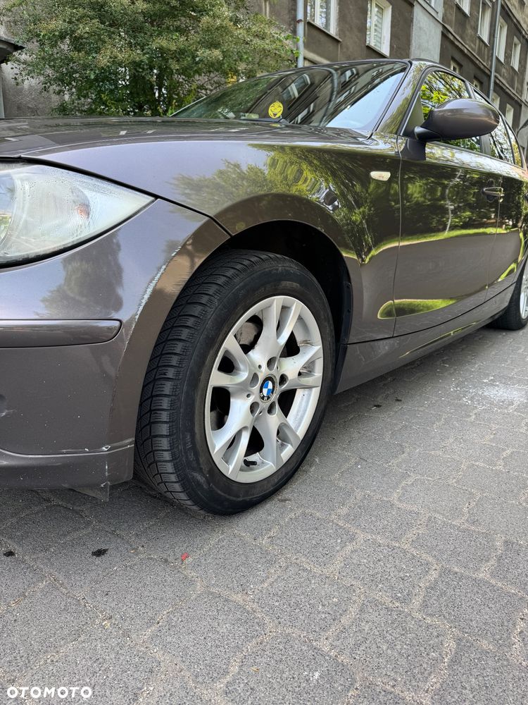 BMW Seria 1 120d DPF - 16