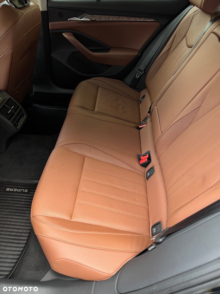 Skoda Superb 2.0 TDI SCR 4x4 L&K DSG - 14