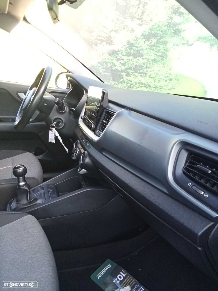 Kia Stonic 1.2 MPi Dynamic - 11