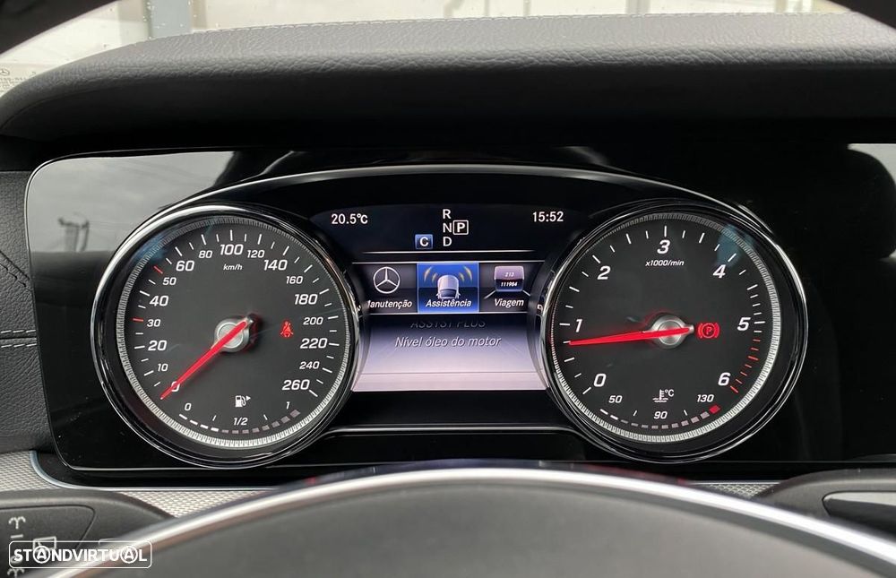 Mercedes-Benz E 220 d AMG Line - 36