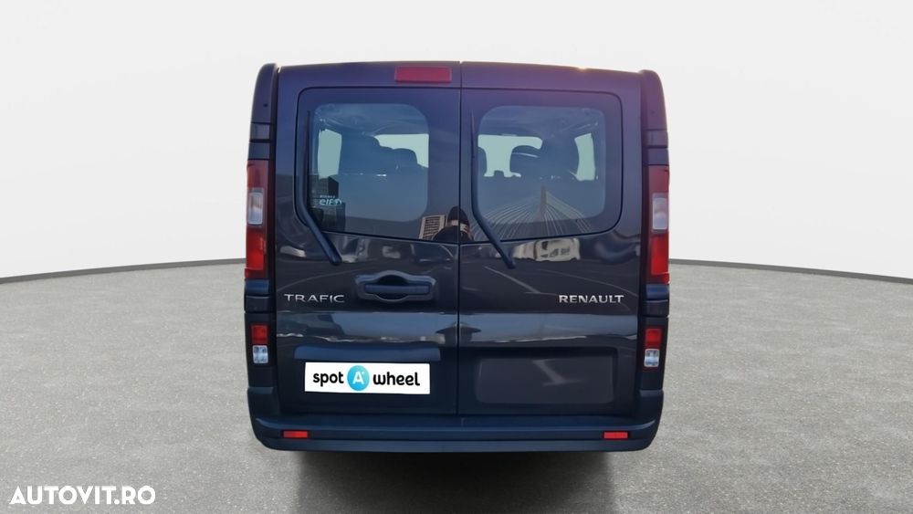 Renault Trafic - 8