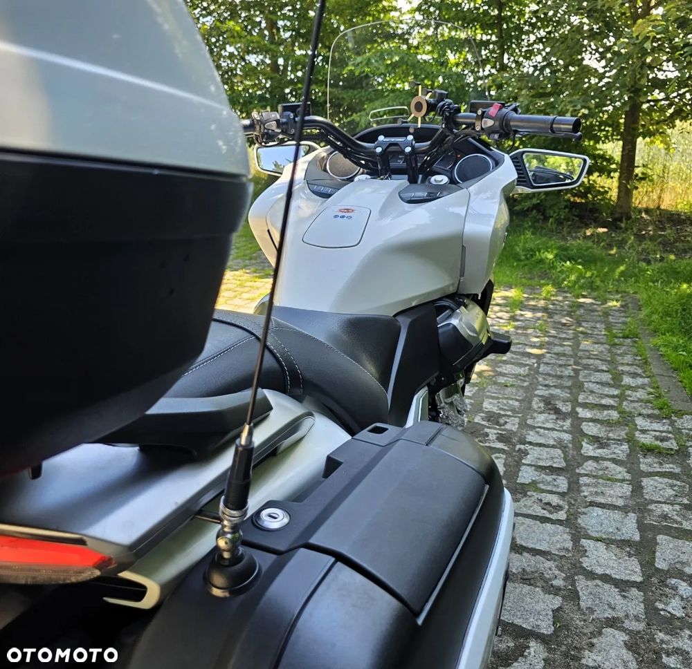 Honda CTX - 25