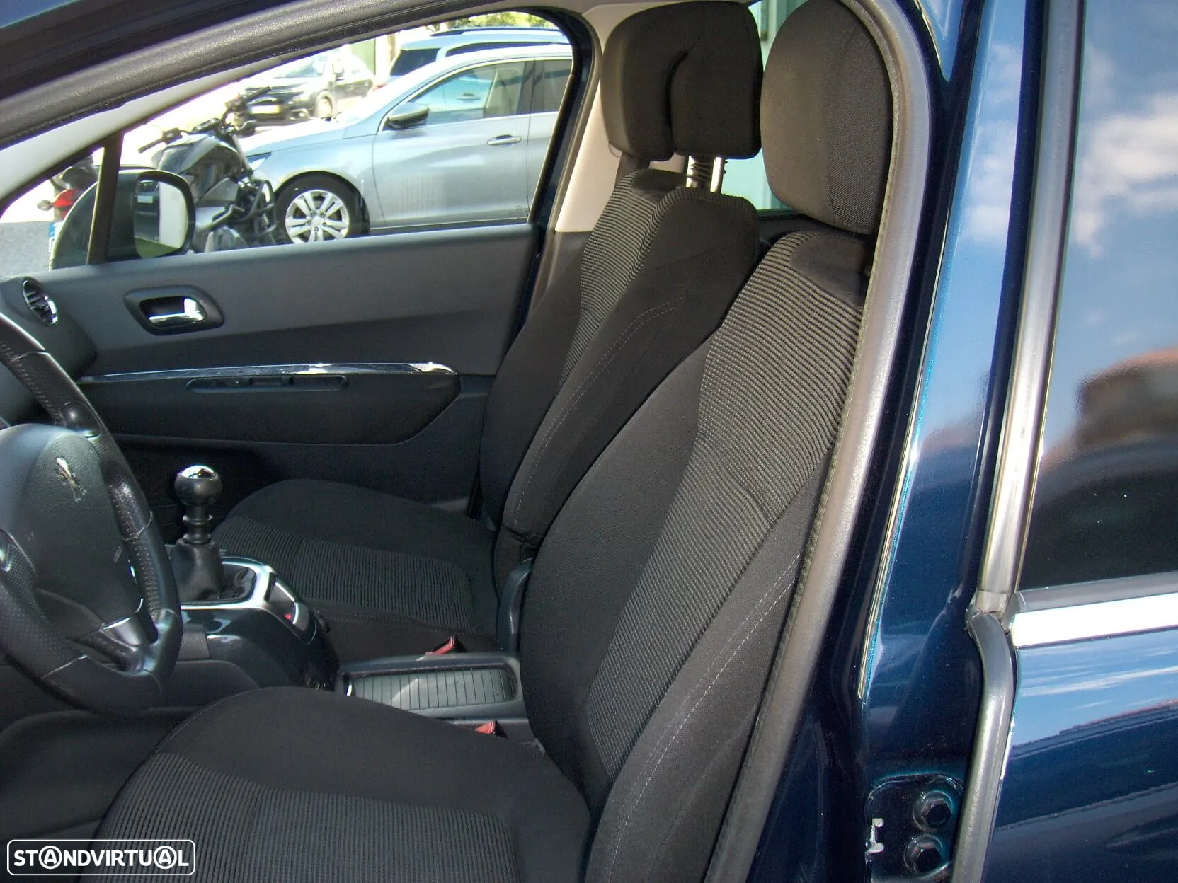 Peugeot 5008 1.6 HDi Executive JLL17 - 39