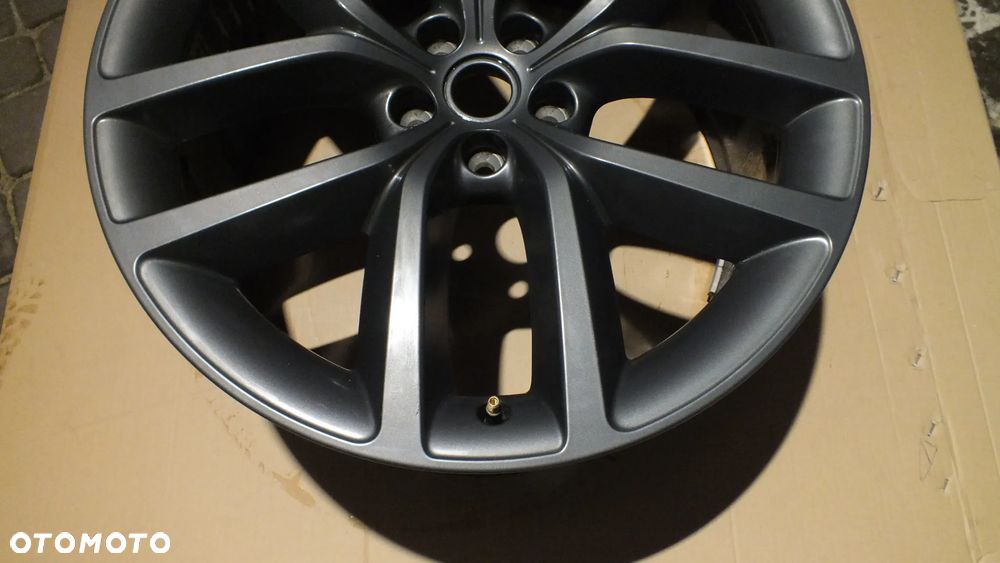 Felga aluminiowa 22 Land Rover Velar Sport - 2