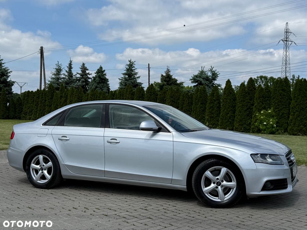 Audi A4 Limousine - 20