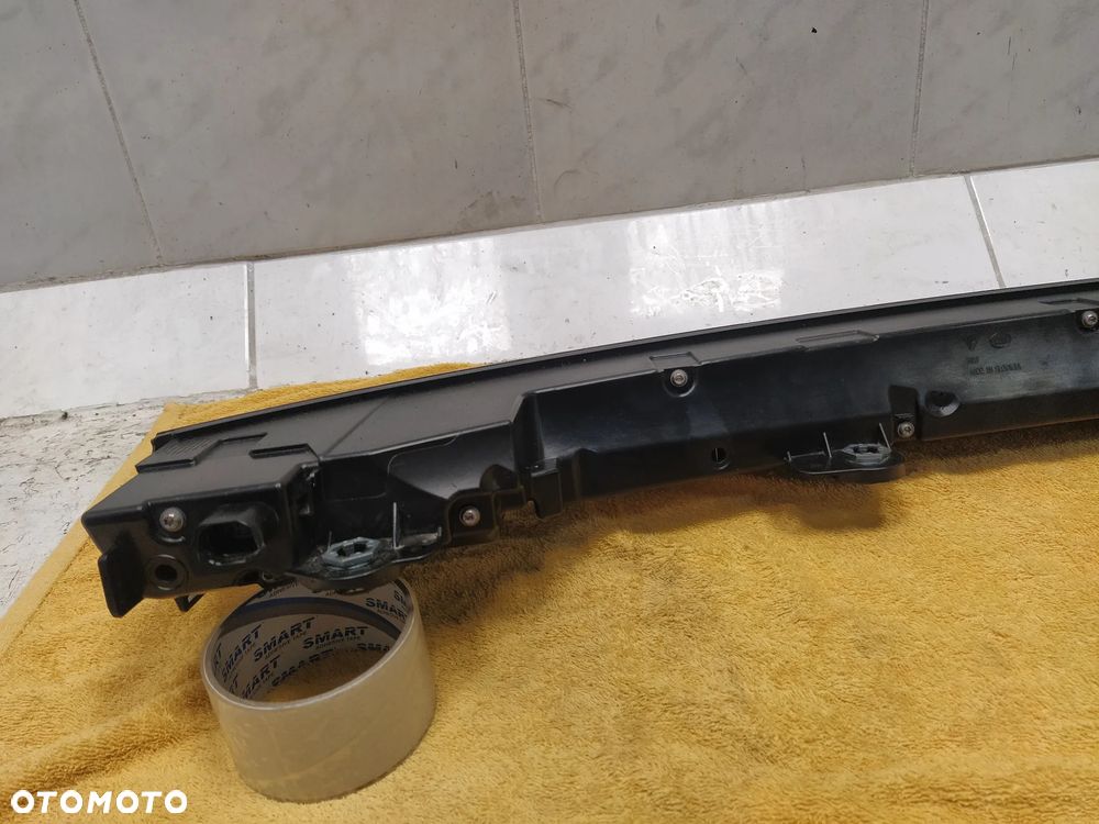 PORSCHE TAYCAN 9JA 19- LAMPA TYŁ TYLNA LED PRAWA LEWA BLENDA ŚRODKOWA W KLAPĘ BAGAŻNIKA BASE USA KOMPLET ORYGINAŁ - 7