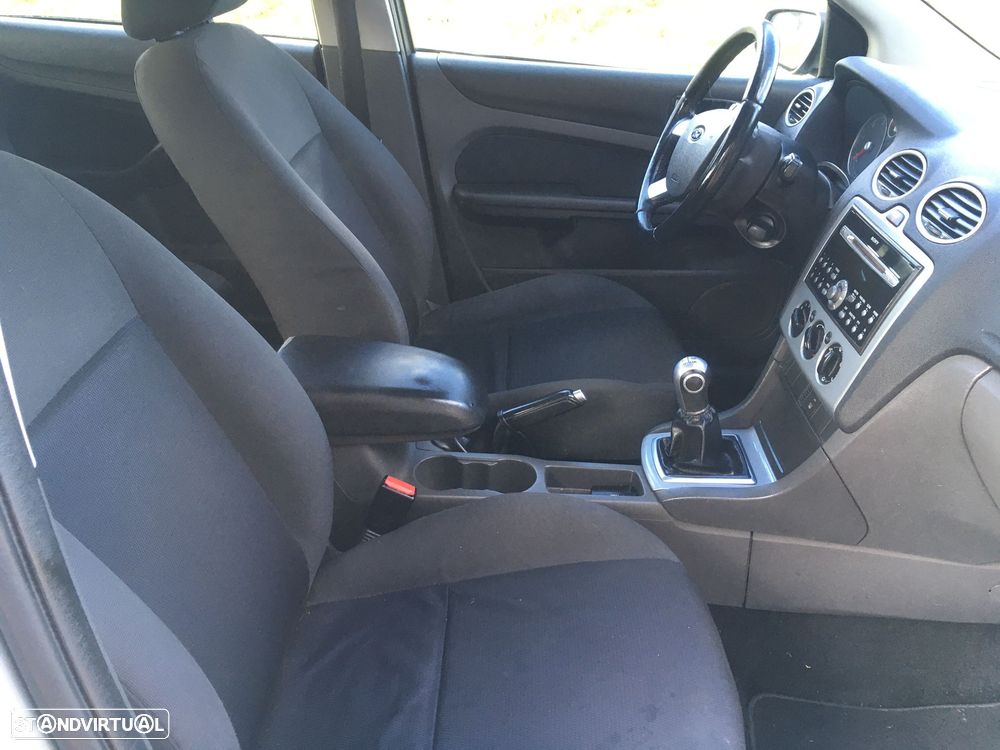 Ford Focus SW 1.6 TDCi Trend - 9