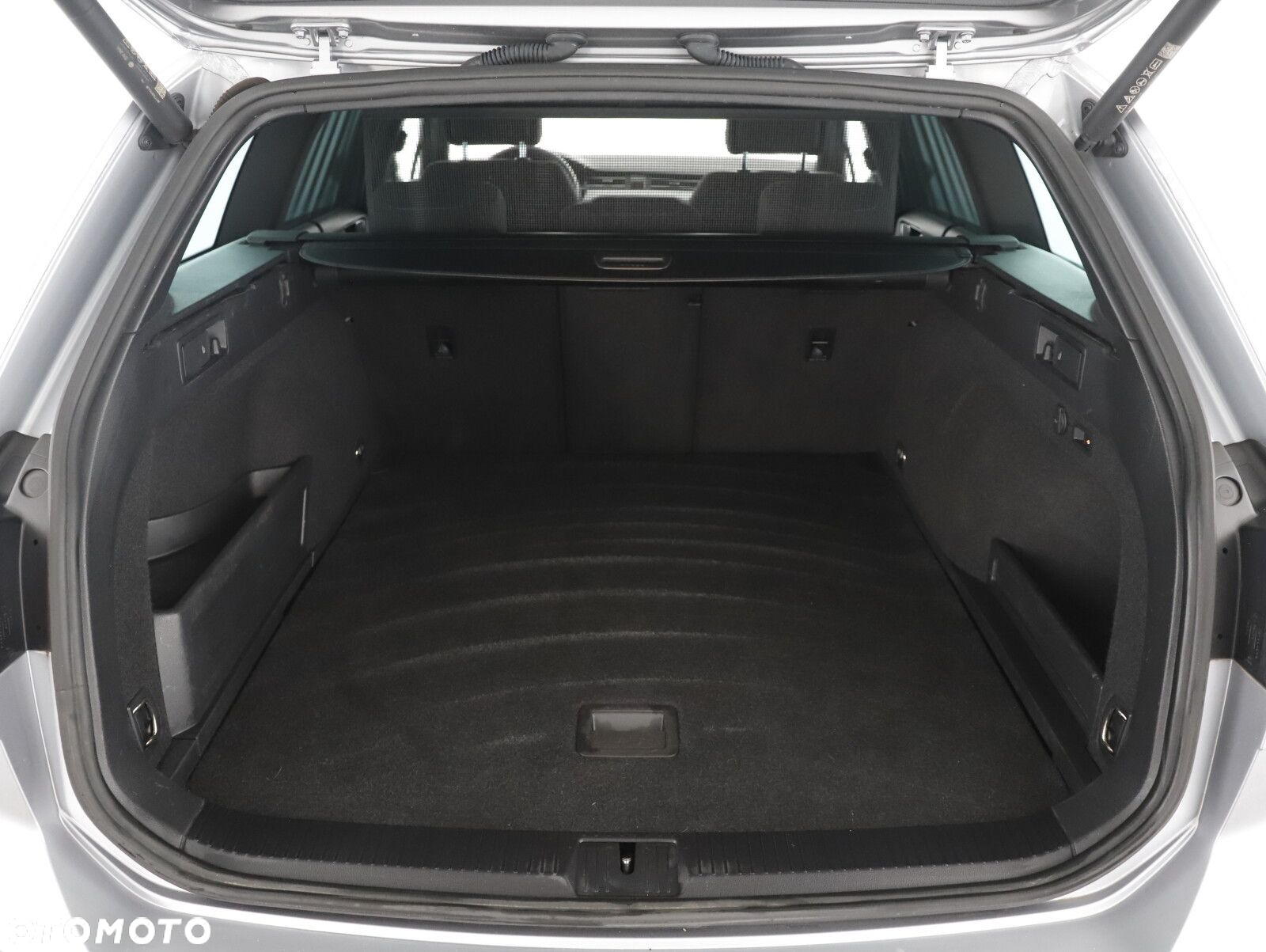 Volkswagen Passat 1.4 TSI Plug-In Hybrid GTE DSG - 25