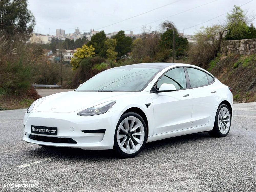 Tesla Model 3 Standard Range Plus RWD - 1