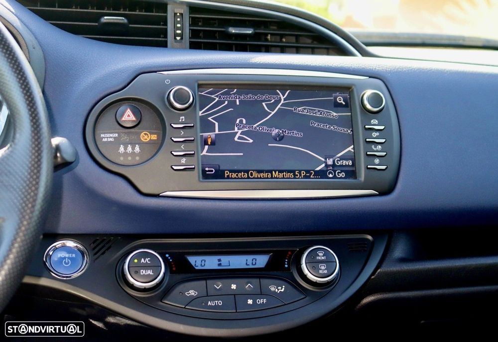 Toyota Yaris 1.5 HSD Active - 6