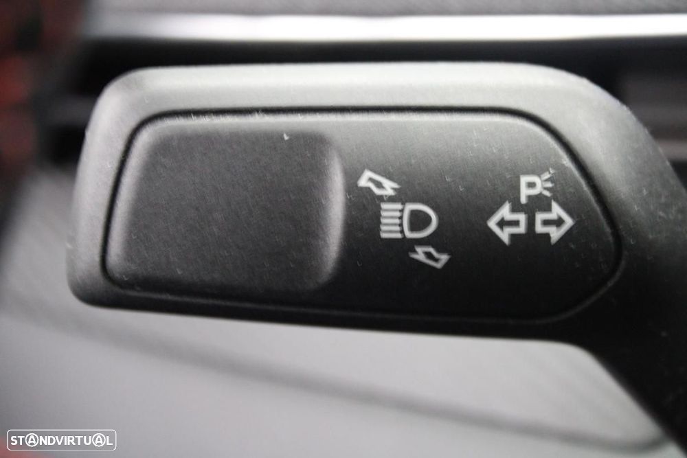 Ford Mustang Mach-E 72.6 kWh Premium AWD - 20