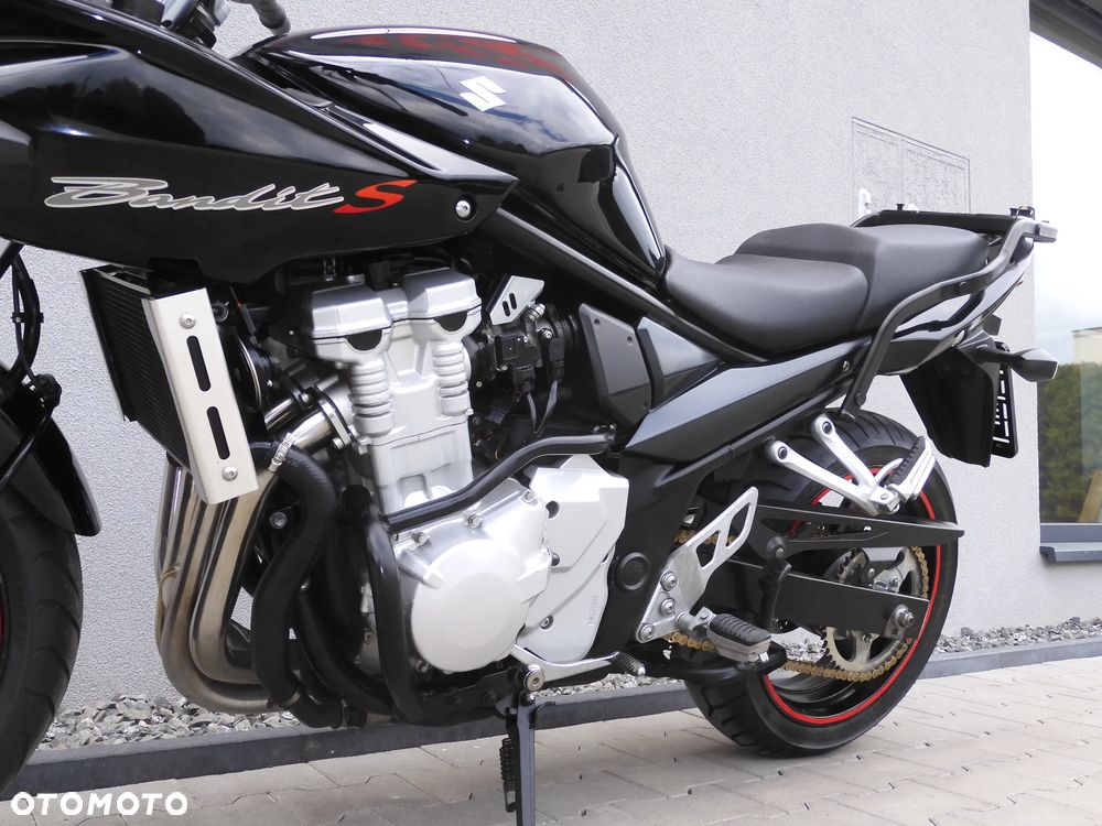 Suzuki Bandit - 22