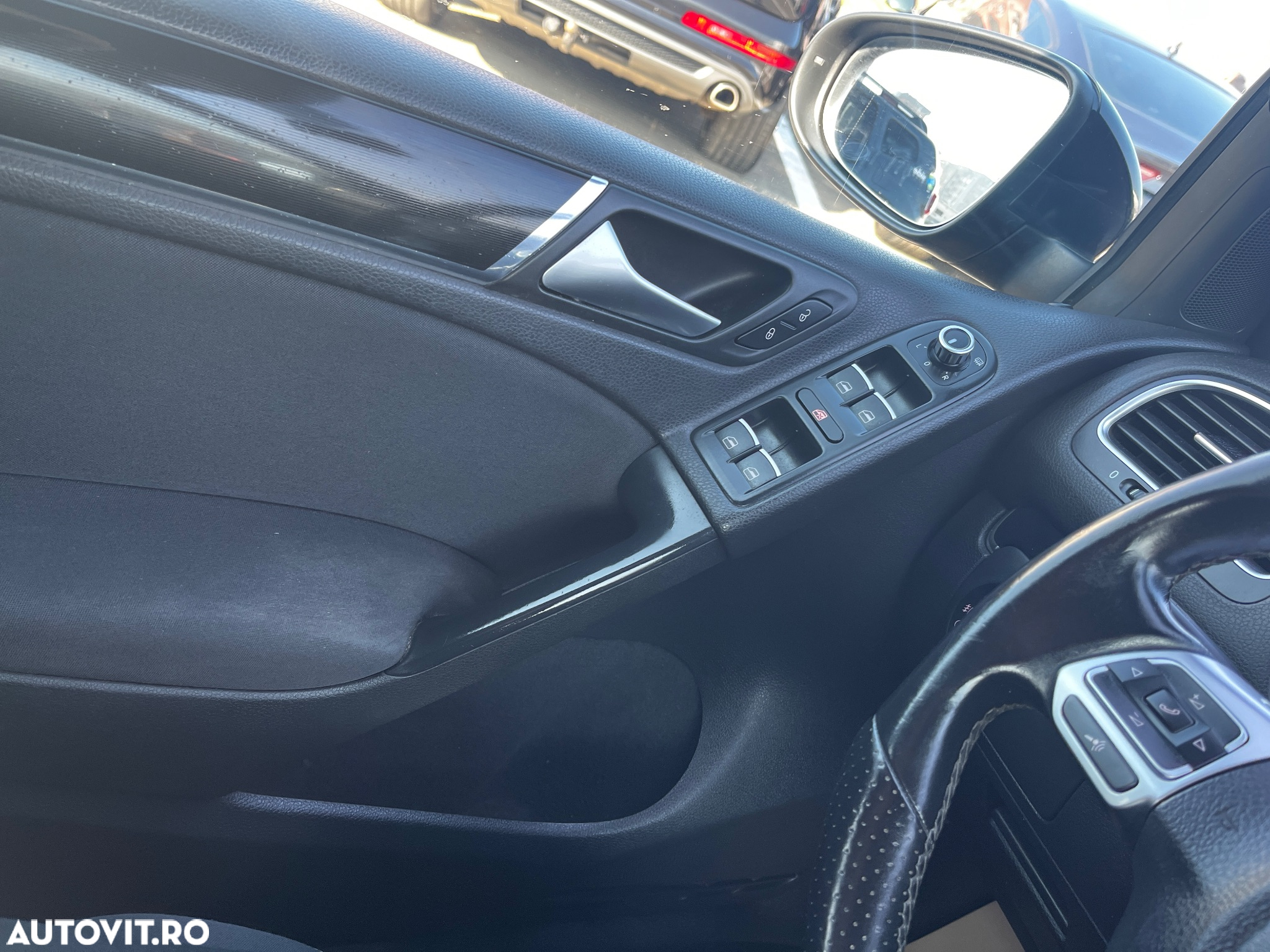 Volkswagen Golf 2.0 TDI DPF GTD - 27