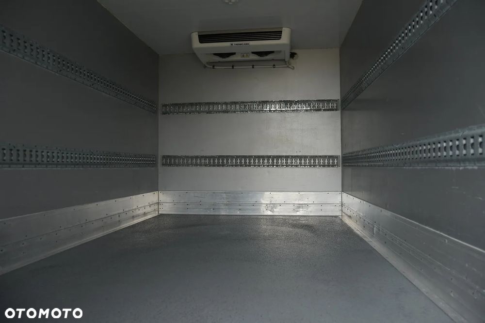 Iveco DAILY 35-180 * CHŁODNIA / MROŹNIA * THERMO KING V300 MAX * HiMATIC * IDEALNY STAN!* JAK NOWY! - 18