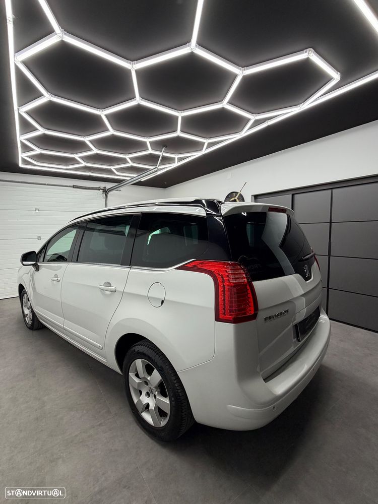 Peugeot 5008 1.6 HDi 5L Allure J17 - 5