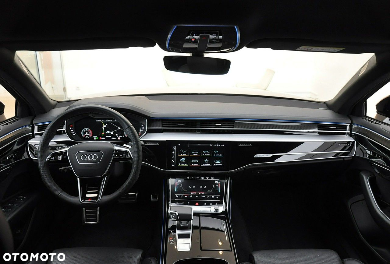 Audi A8 - 12