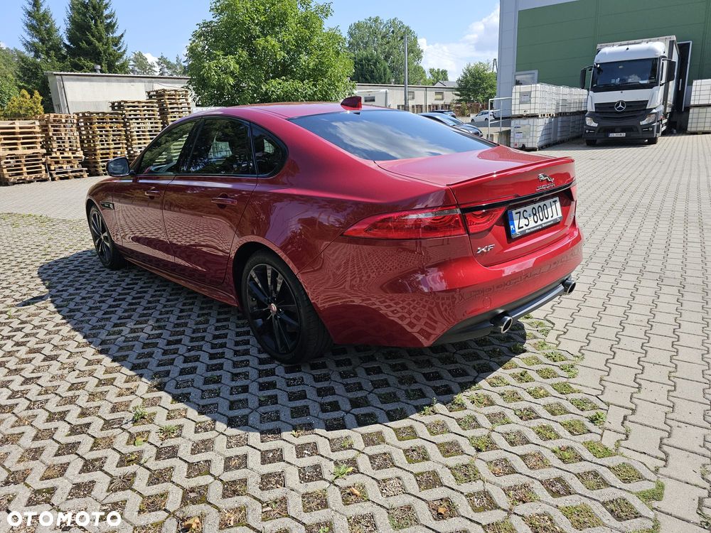Jaguar XF 3.0 TDV6 R-Sport - 6