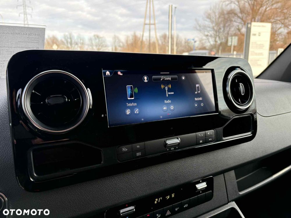 Mercedes-Benz Sprinter - 14