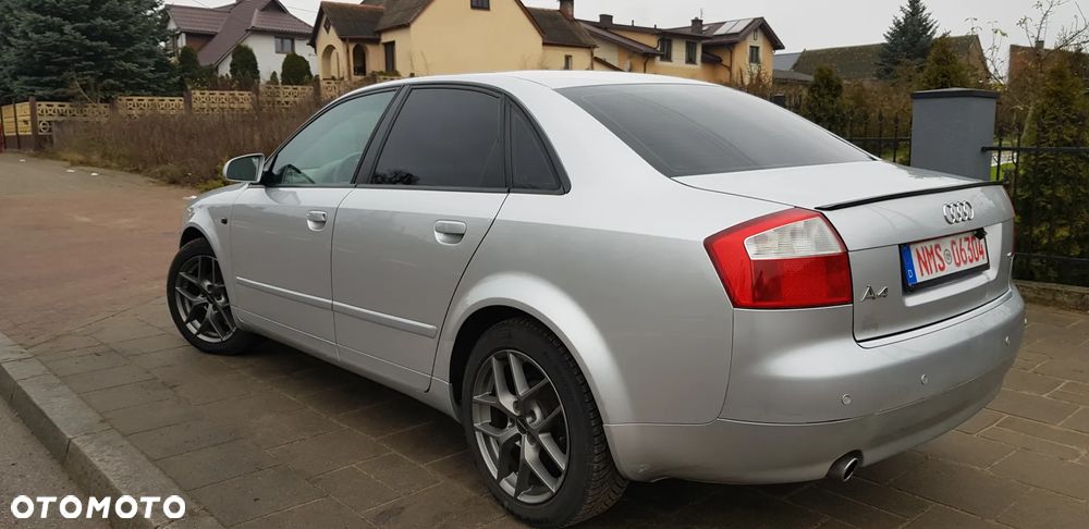 Audi A4 Limousine 1.6 - 6