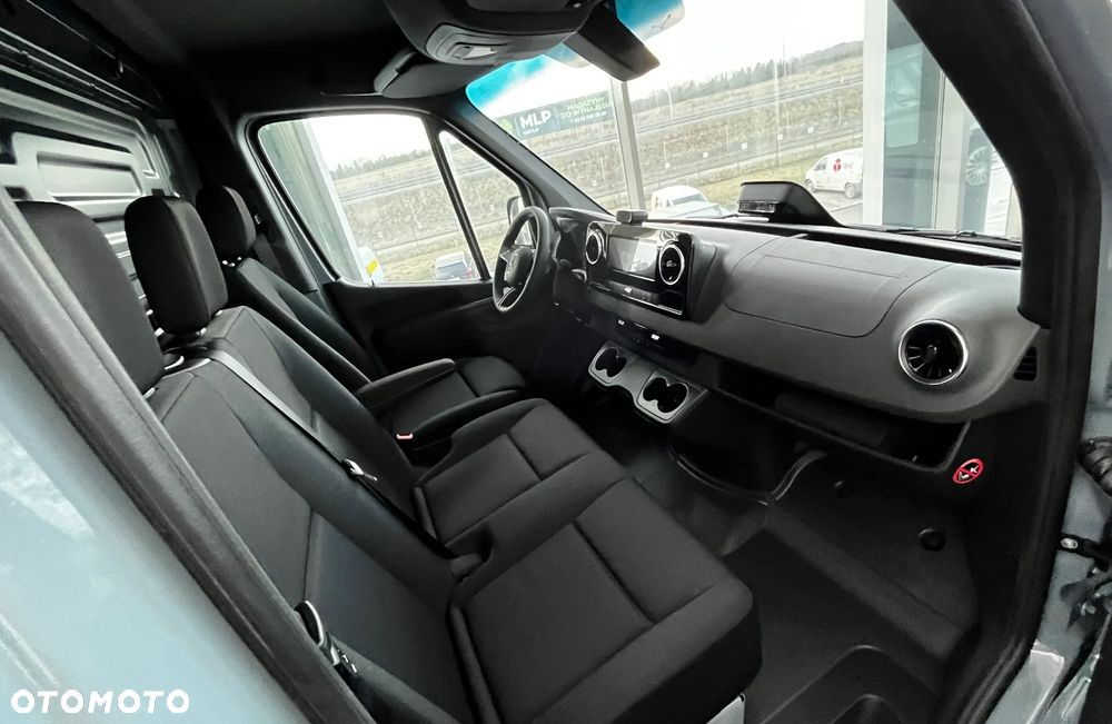 Mercedes-Benz Sprinter - 7