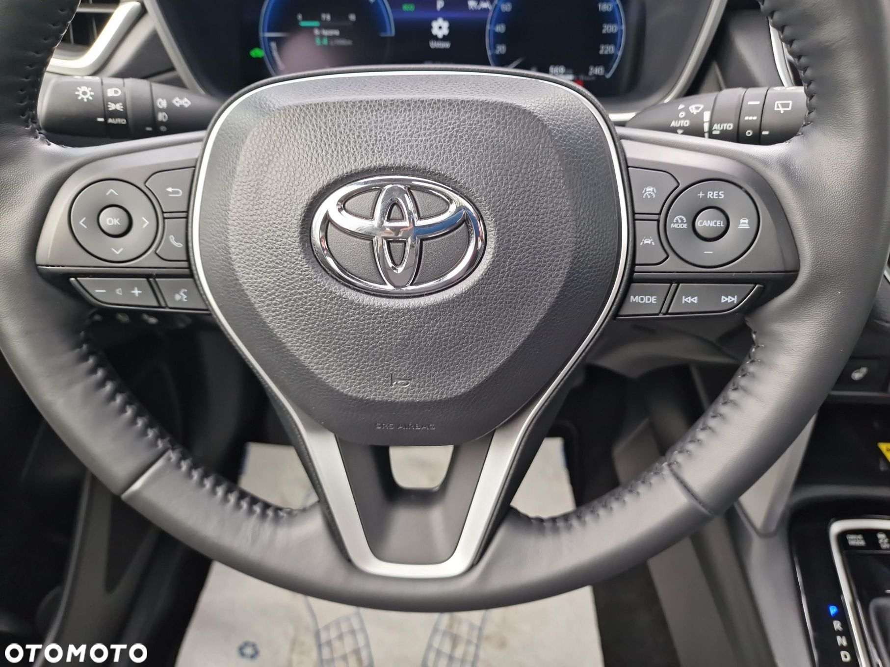 Toyota Corolla Cross - 20