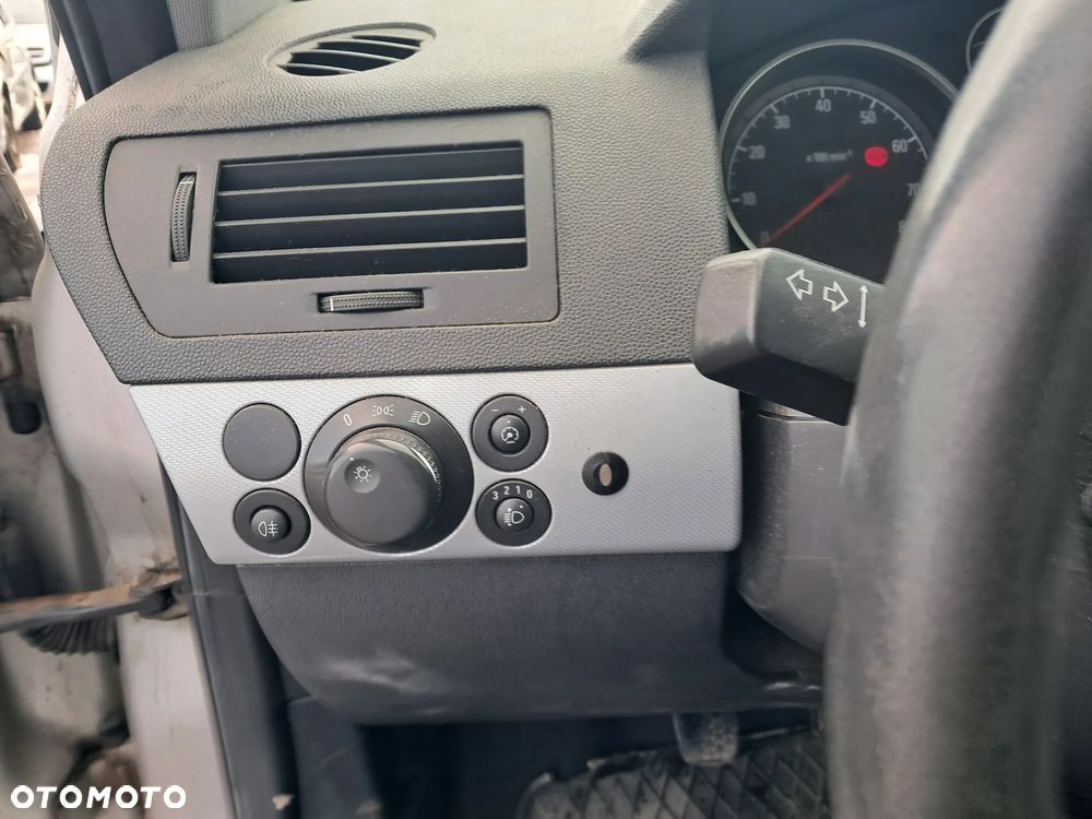 DAWCA CZĘŚCI OPEL ASTRA H KOMBI 2005 1.6 16V Z16XEP KL. Z157 - 7