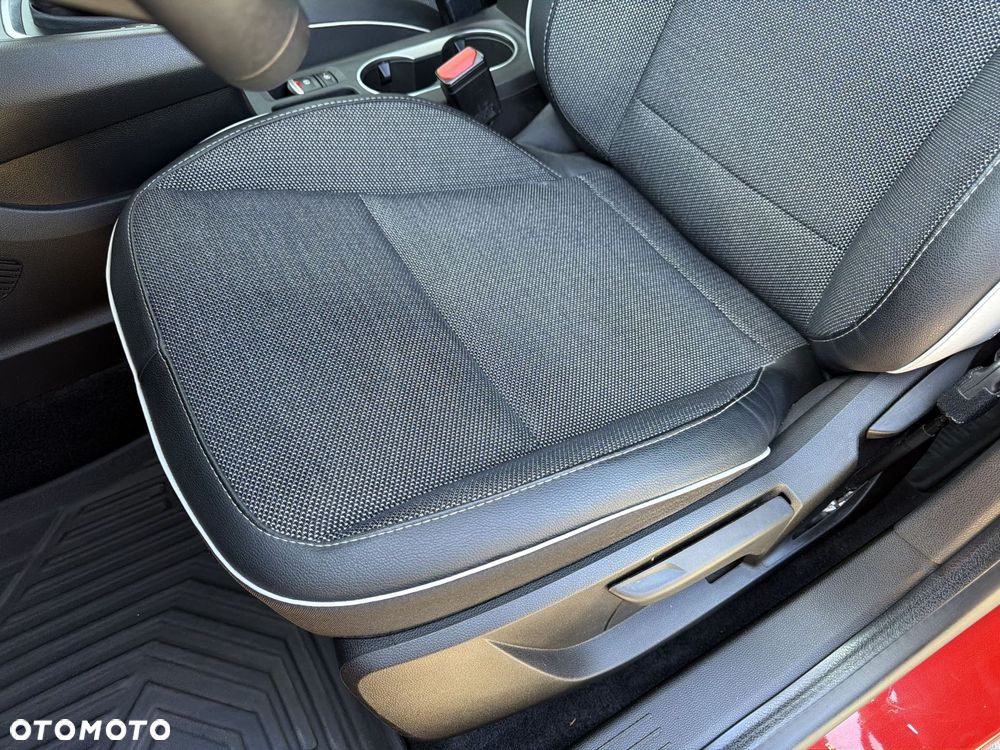 Renault Captur 1.3 TCe mHEV Intens EDC - 12