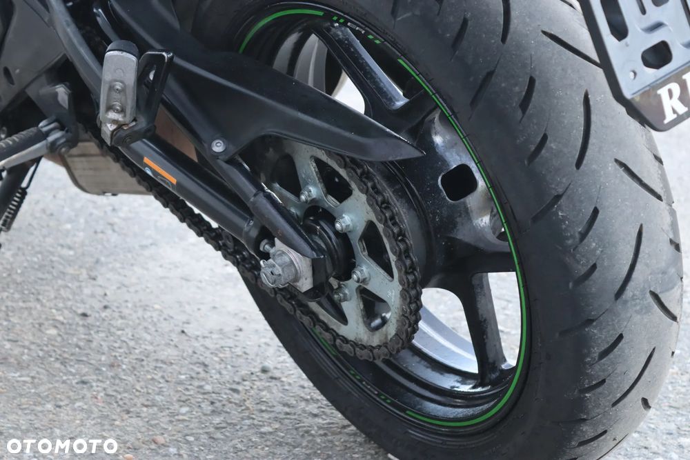Kawasaki ER - 15