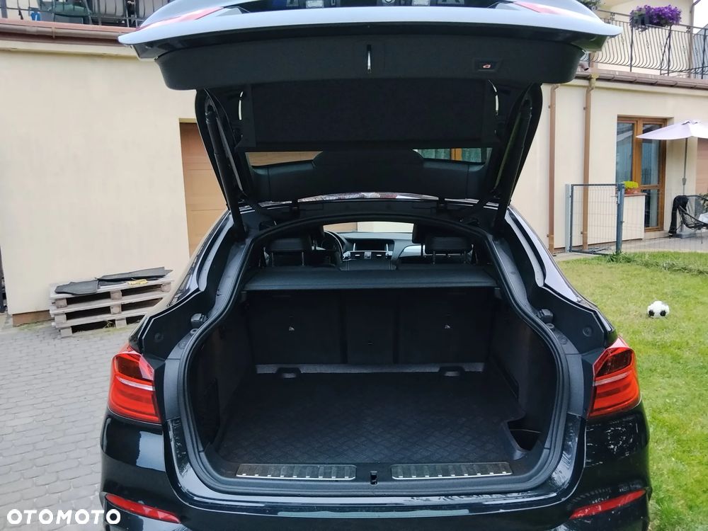 BMW X4 xDrive20d - 12