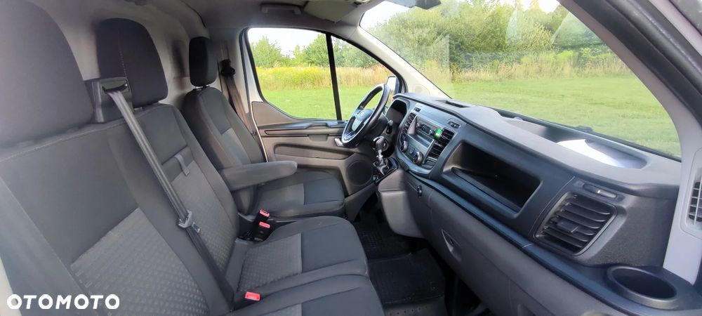 Ford Transit Custom - 13