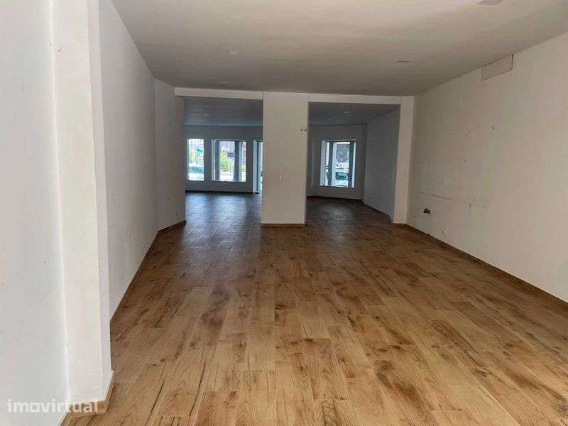 Loja com 140 m2 centro de Chaves. - Grande imagem: 2/8