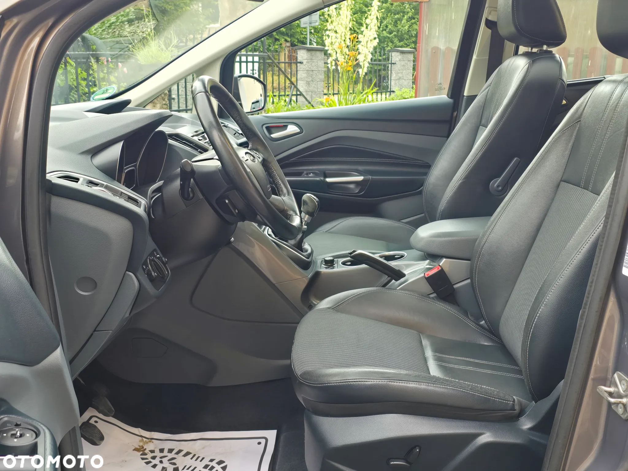 Ford C-MAX 2.0 TDCi Titanium - 24