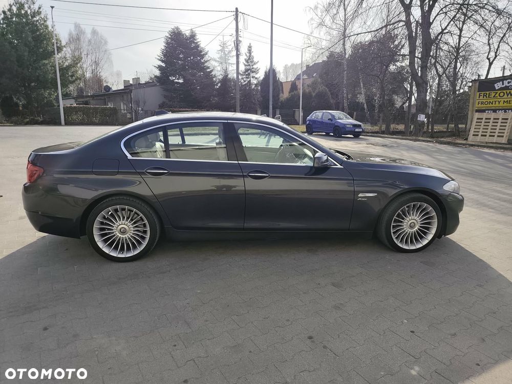 BMW Seria 5 530d xDrive - 5