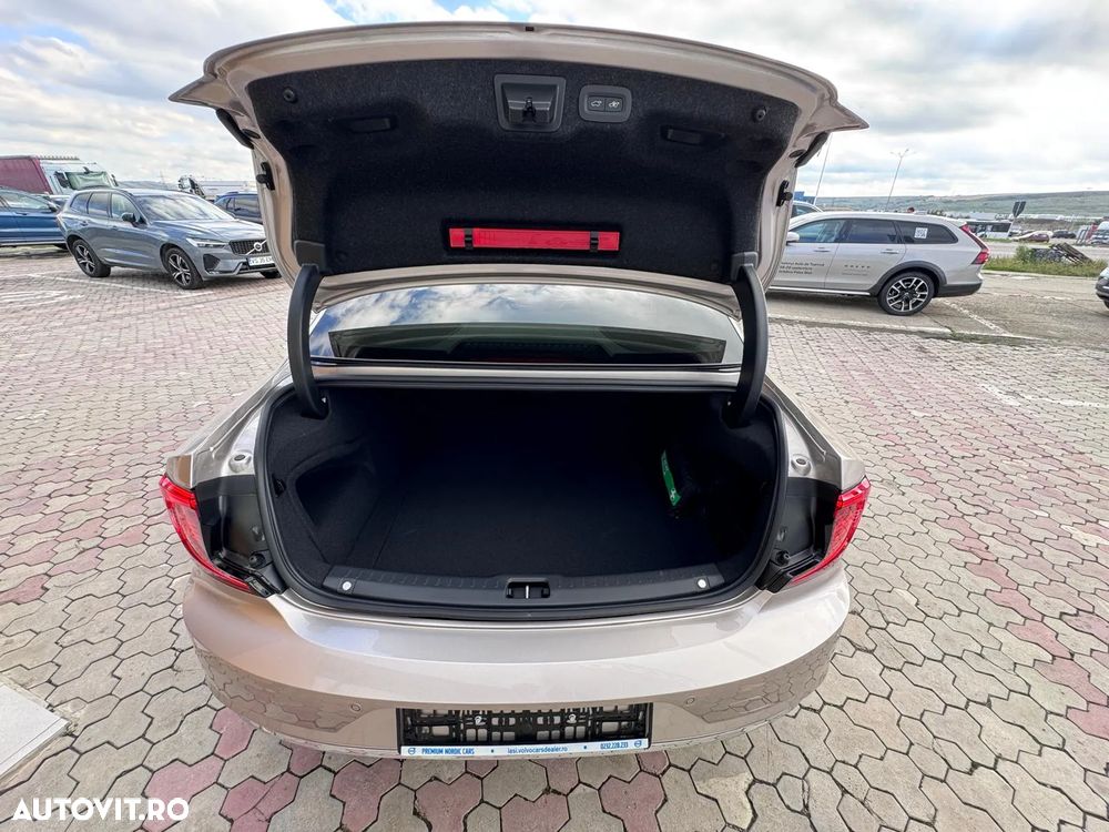 Volvo S90 B5 MHEV AT AWD Ultimate Bright - 16