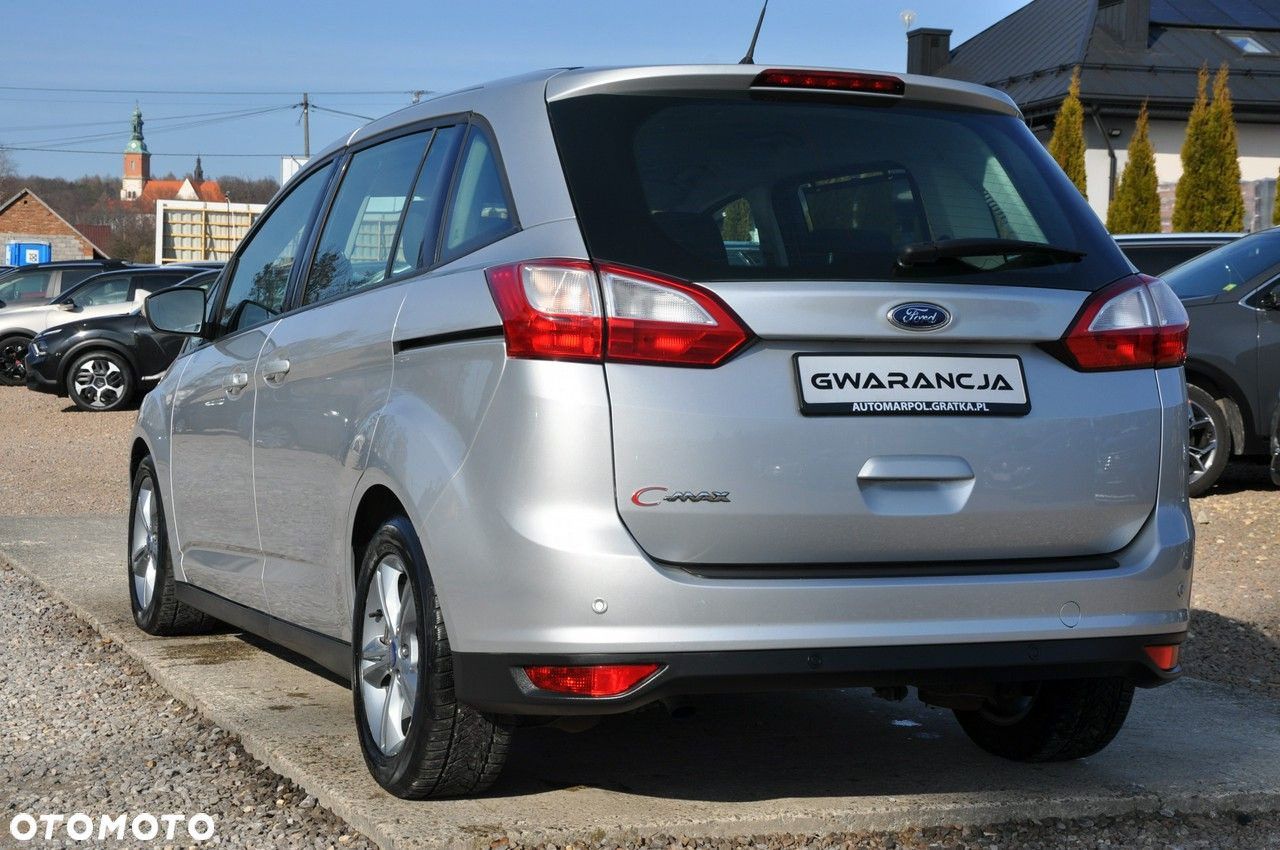 Ford Grand C-MAX - 12