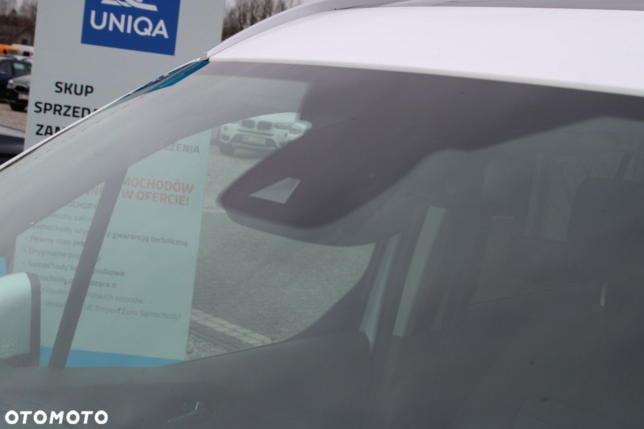 Ford Tourneo Connect - 11