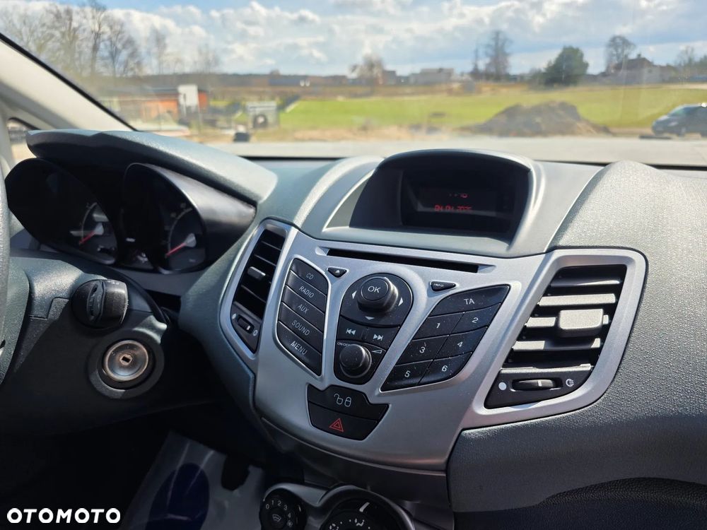 Ford Fiesta 1.25 Trend Edition - 13