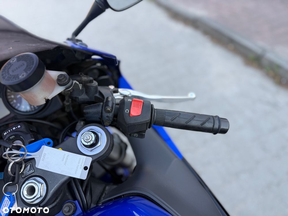 Honda CBR - 27