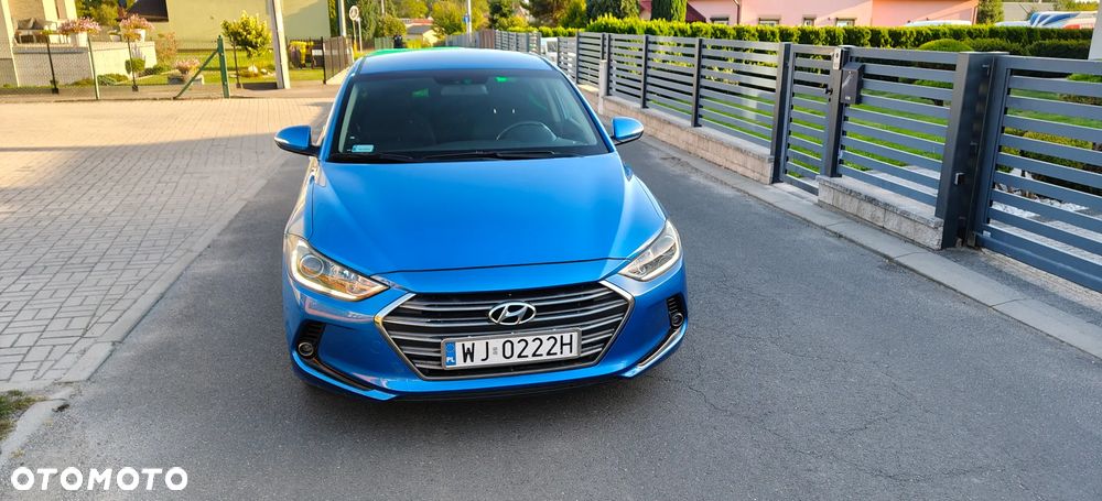 Hyundai Elantra 1.6 Comfort - 2