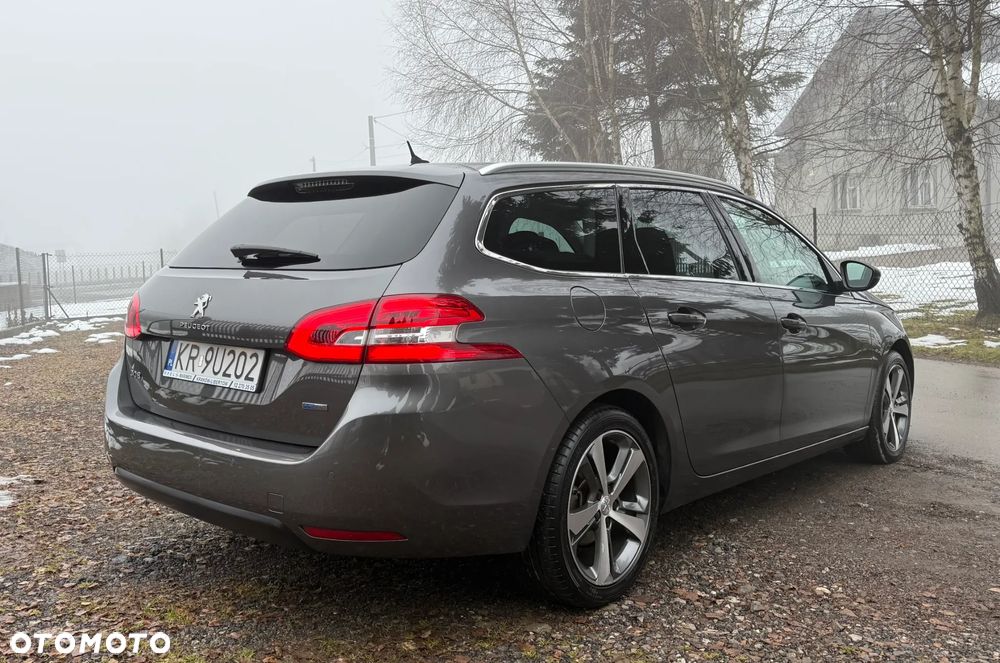 Peugeot 308 1.2 PureTech GPF Allure Pack S&S EAT8 - 8