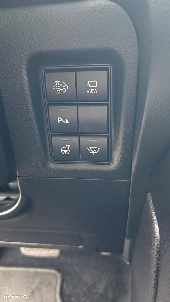 Toyota Land Cruiser 2.8 D-4D Auto Executive - 12