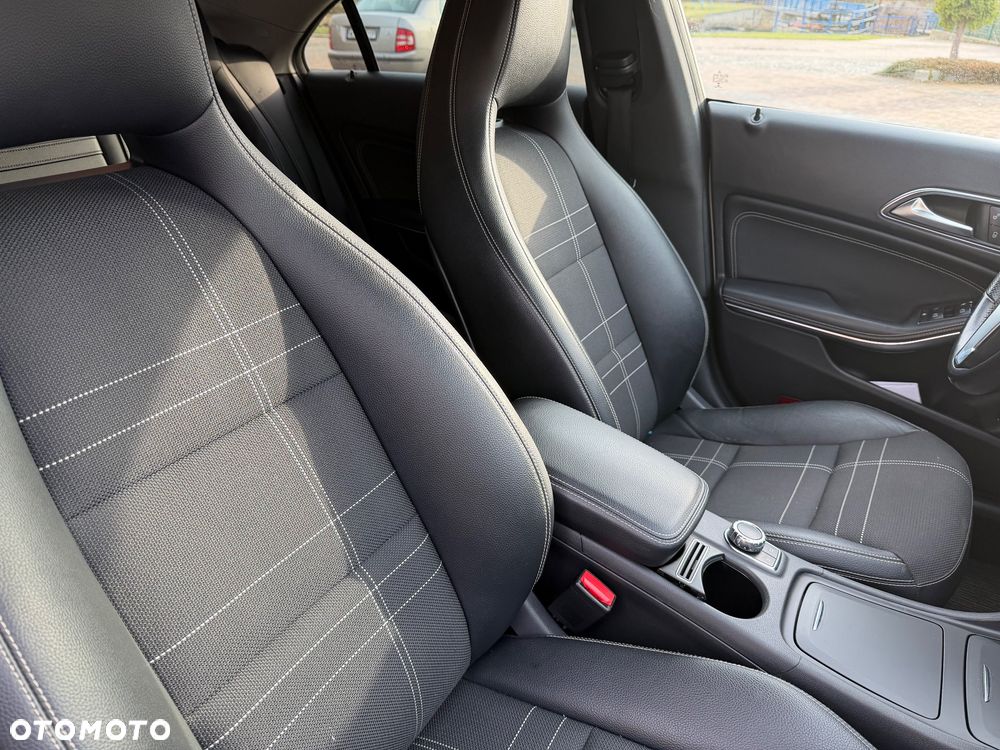 Mercedes-Benz CLA 220 d 7G-DCT AMG Line - 23