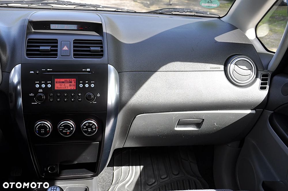 Suzuki SX4 - 17