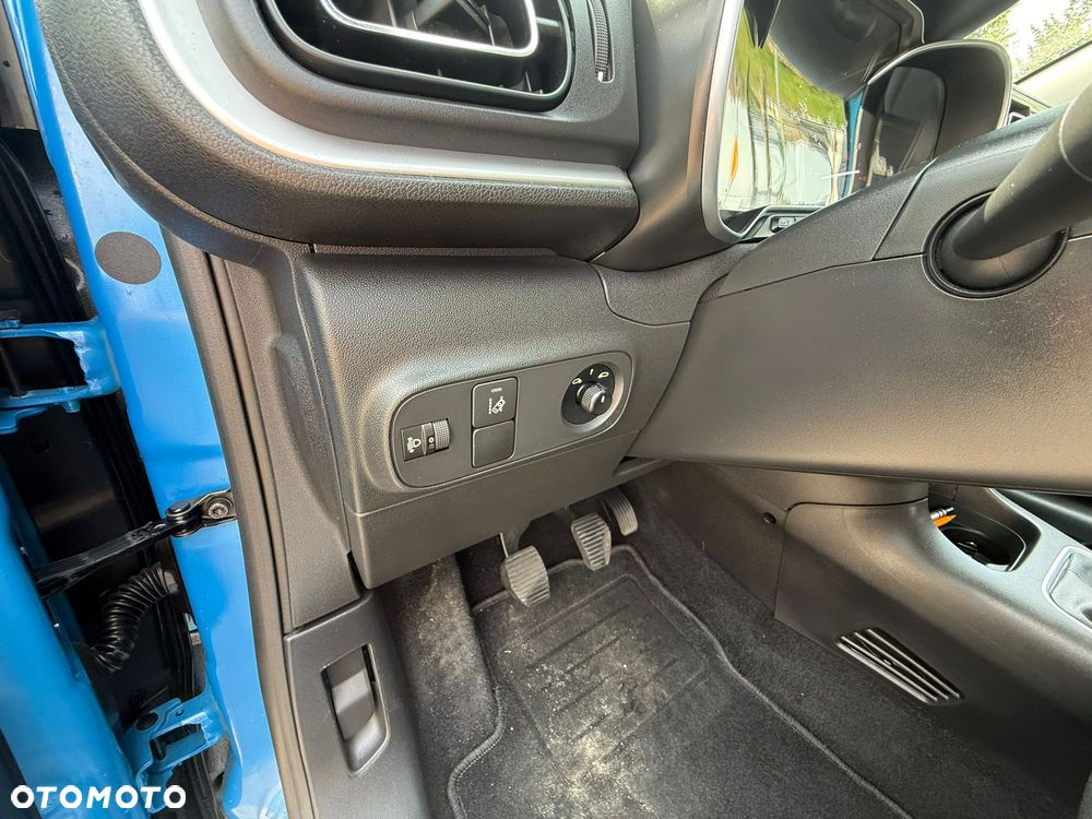 Citroën C3 Pure Tech 82 SHINE - 8