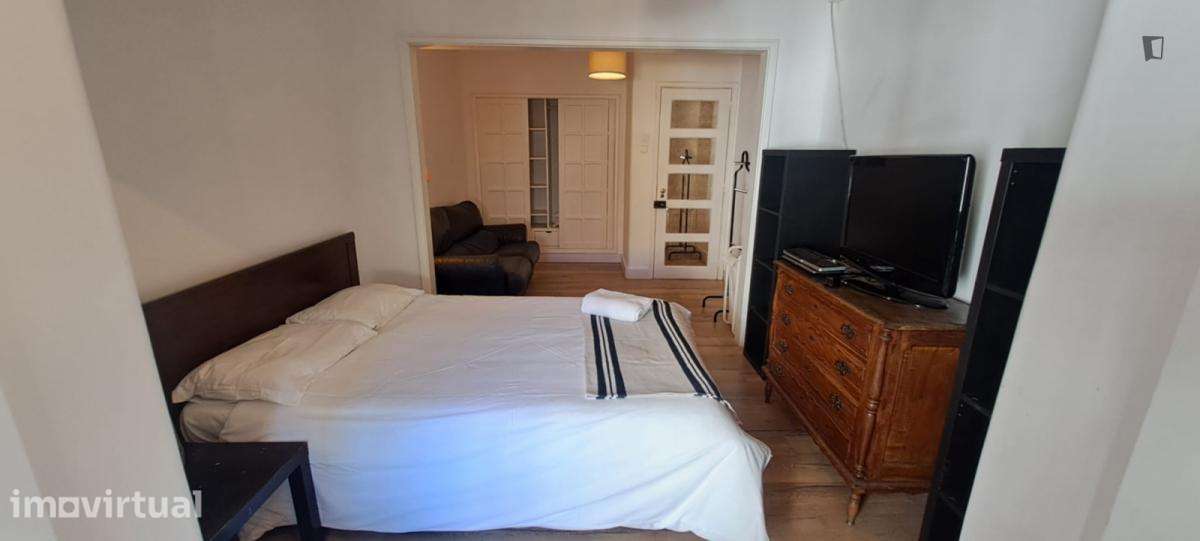 Quarto - localizado em Saldanha Lisbon - Grande imagem: 5/11