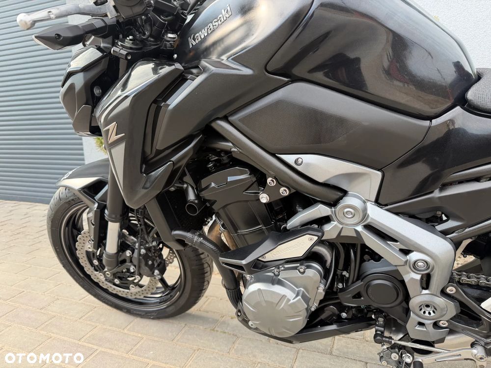 Kawasaki Z 900 - 37