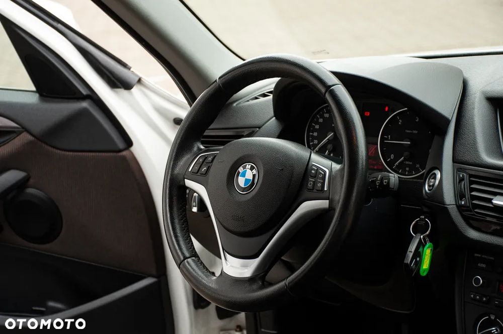 BMW X1 xDrive18d xLine - 36