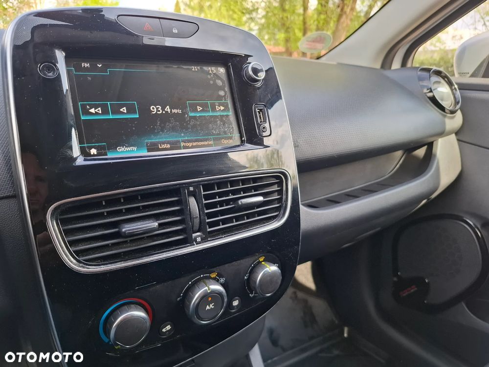 Renault Clio - 12